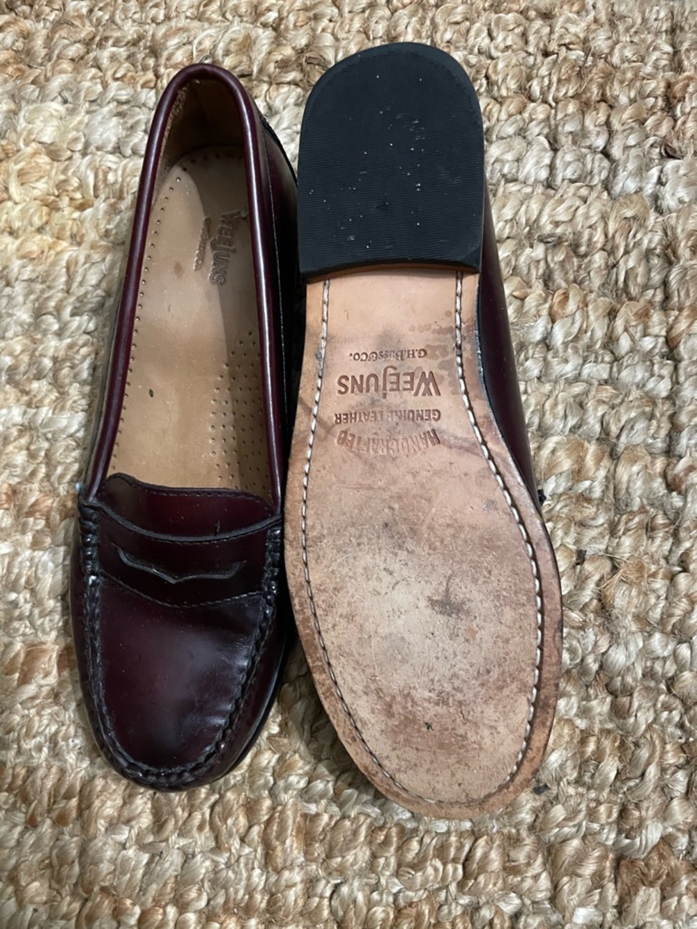 Bass weejuns Women's Deep Burgundy Leather Penny Loafers - Picture 3 of 4